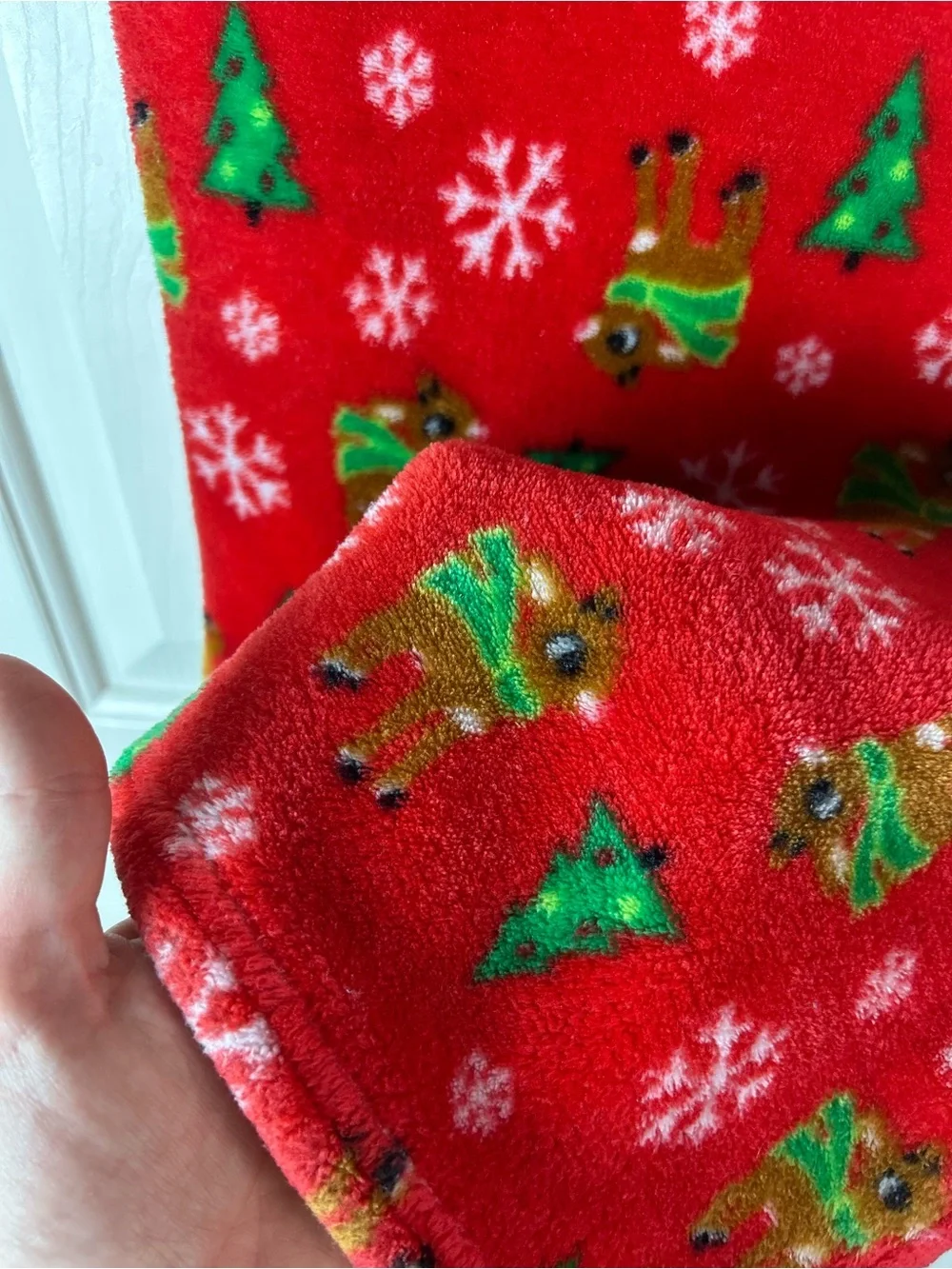 Rudolph the Red Nosed Reindeer Baby Blanket Snowflakes Christmas Tree Rashti